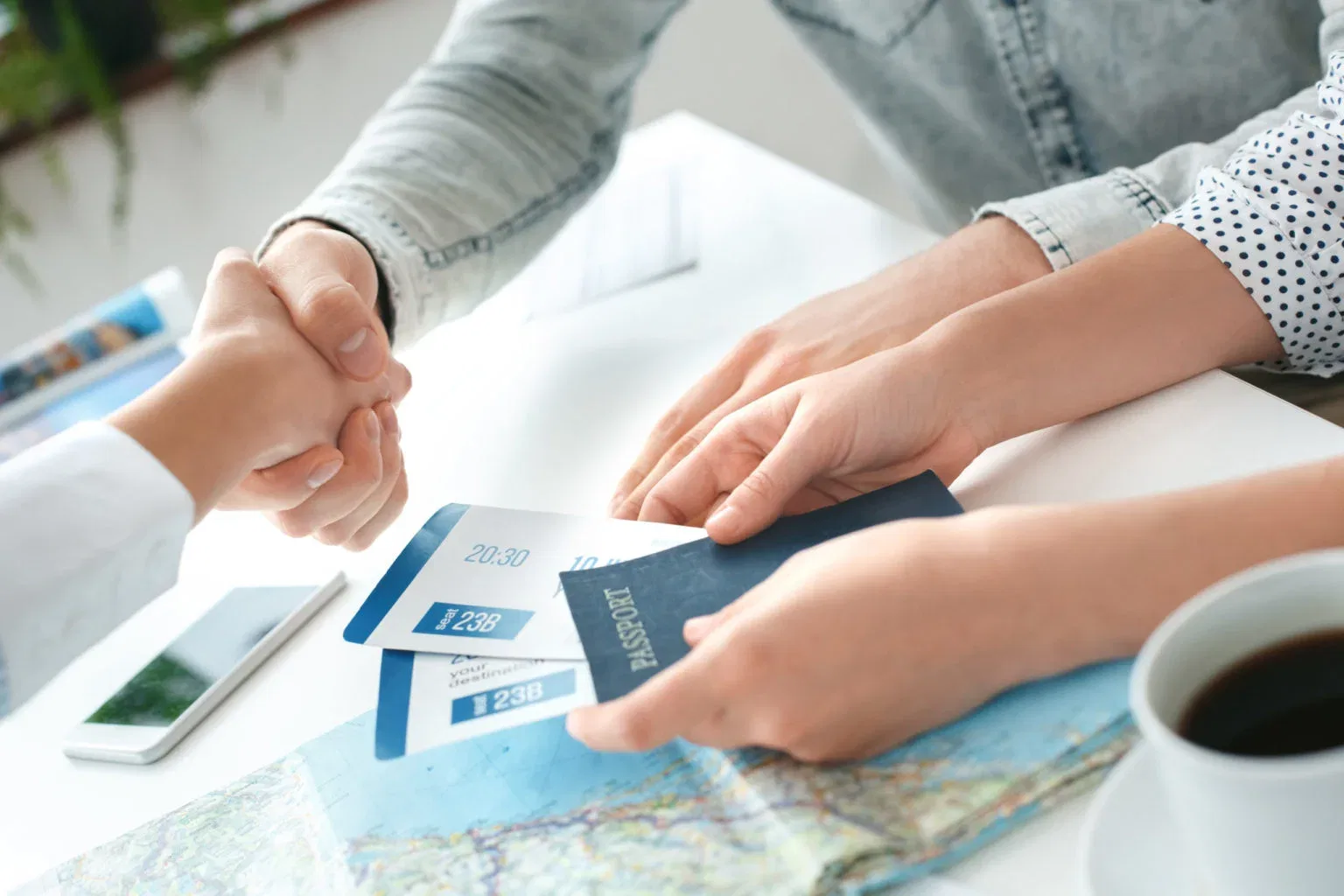 Travel Advisor vs Booking Online: Which Saves You More?