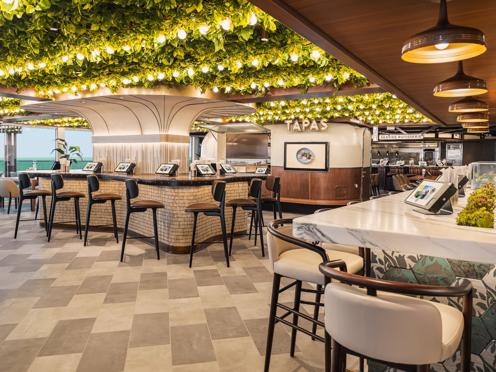 INDULGE FOOD HALL.