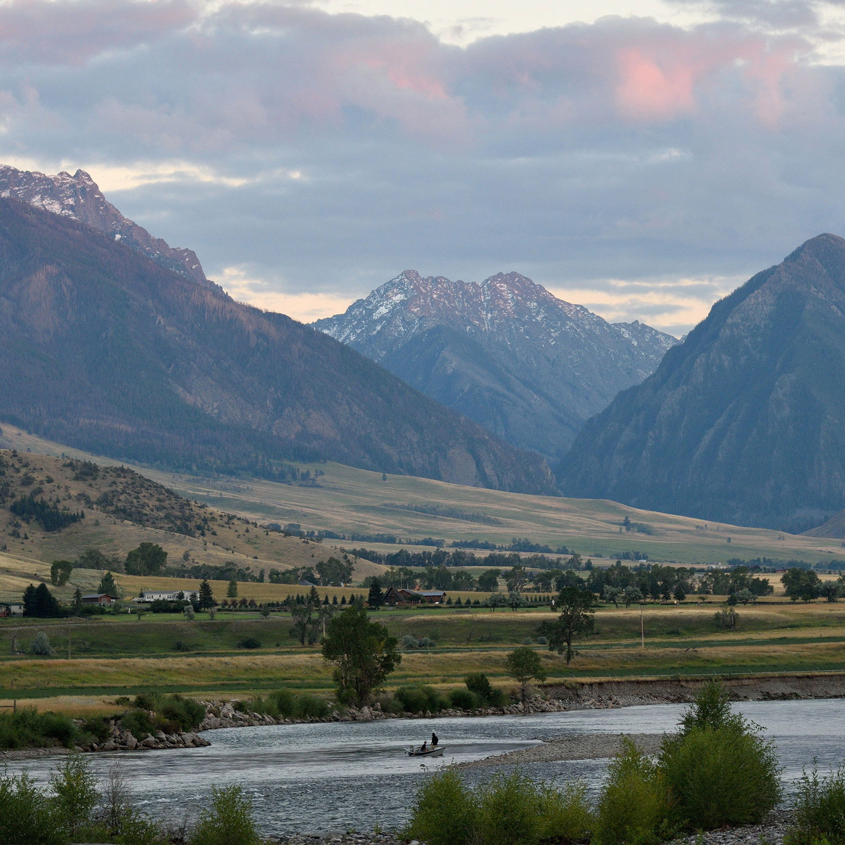 <small>LAND JOURNEY</small> Paradise Valley, Yellowstone & the Tetons